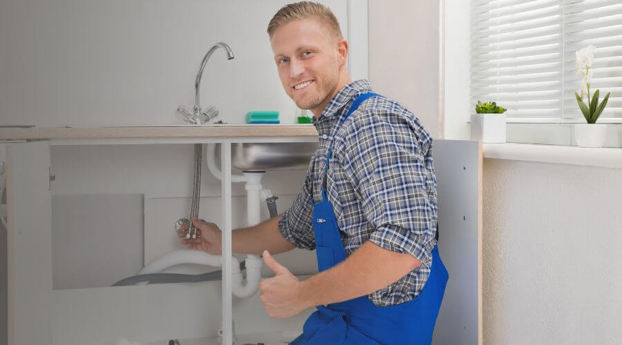 Expert burst pipe repair services in Sedalia, MO